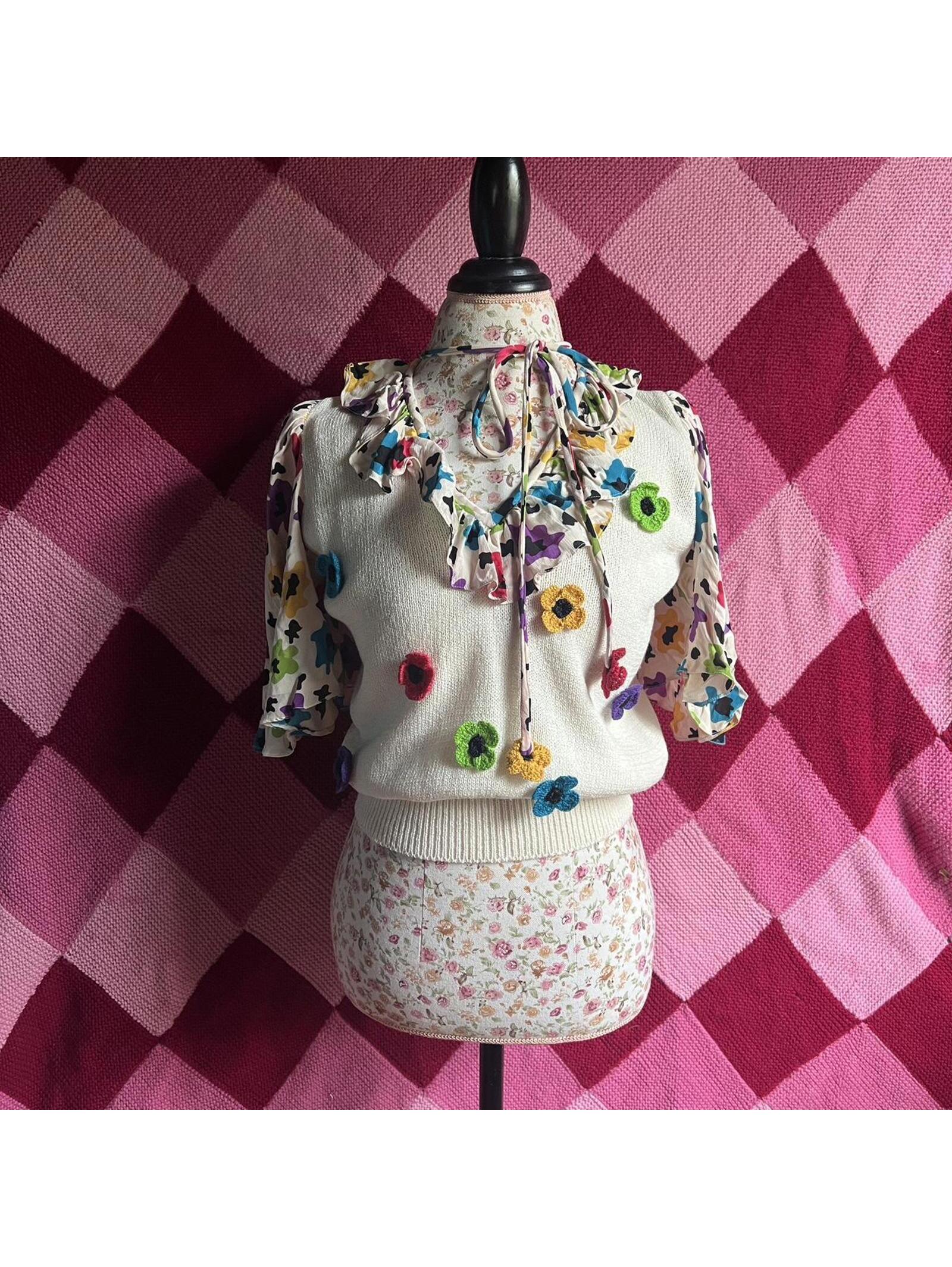 Vintage Floral White Knitted Top